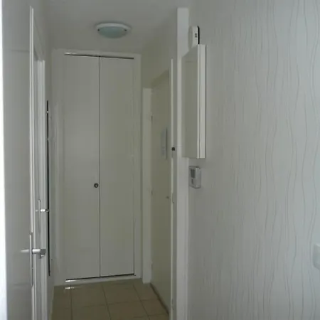 Apartament Centre - Agreable T2 Avec Deux Balcons, Jolie Echappee Bassin Et Parking Individuel Securise *