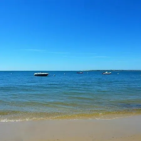 Centre - Agreable T2 Avec Deux Balcons, Jolie Echappee Bassin Et Parking Individuel Securise Arcachon